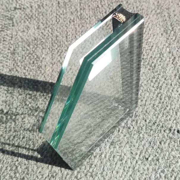 Μονωμένα τζάμια για πόρτες και παράθυρα